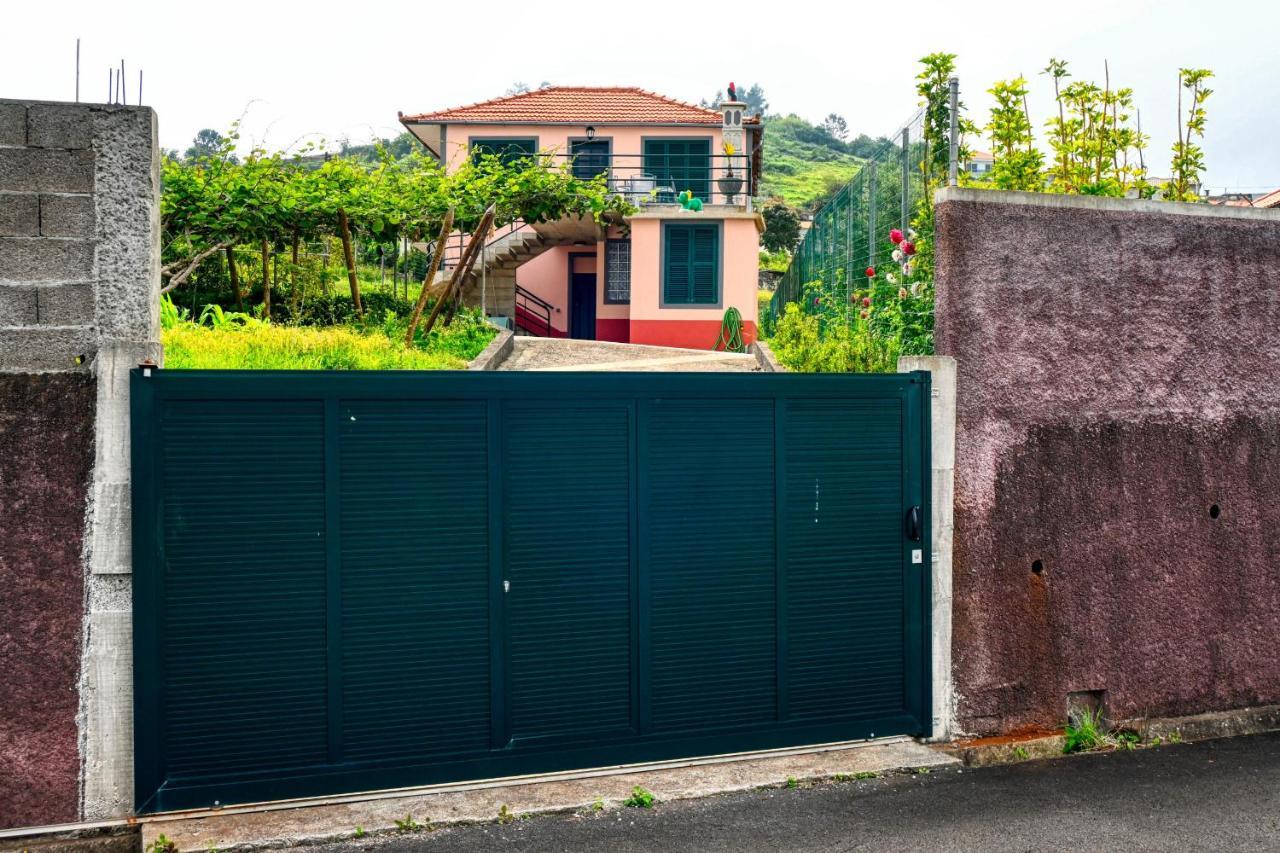 Os Ferreirinhos, A Home In Madeira São Jorge Exteriör bild